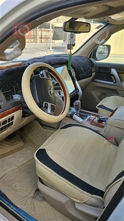 تويوتا لاندكروزر